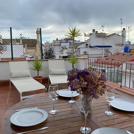 Atico Con Terraza! Ideal Vivir Todo El Ano * Σίτζες